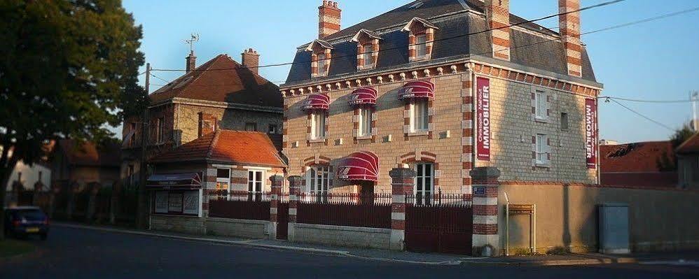 Manoir Francois 1Er Hotel Vitry-le-Francois Exterior photo
